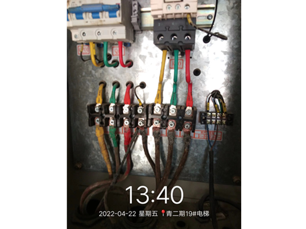 岳麓青城二期項目--塔吊、電梯月檢